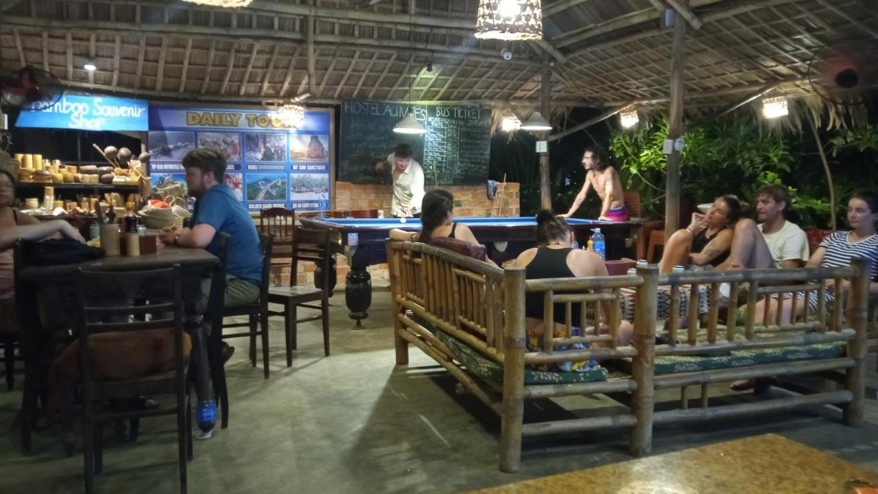 Проживание в семье The Seaside And Bar *